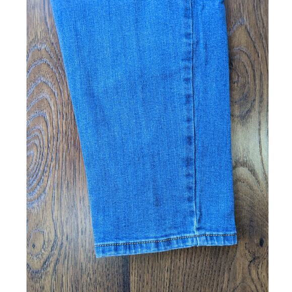 Violetta Women Ely Relaxed Jeans - Picture 6 of 7